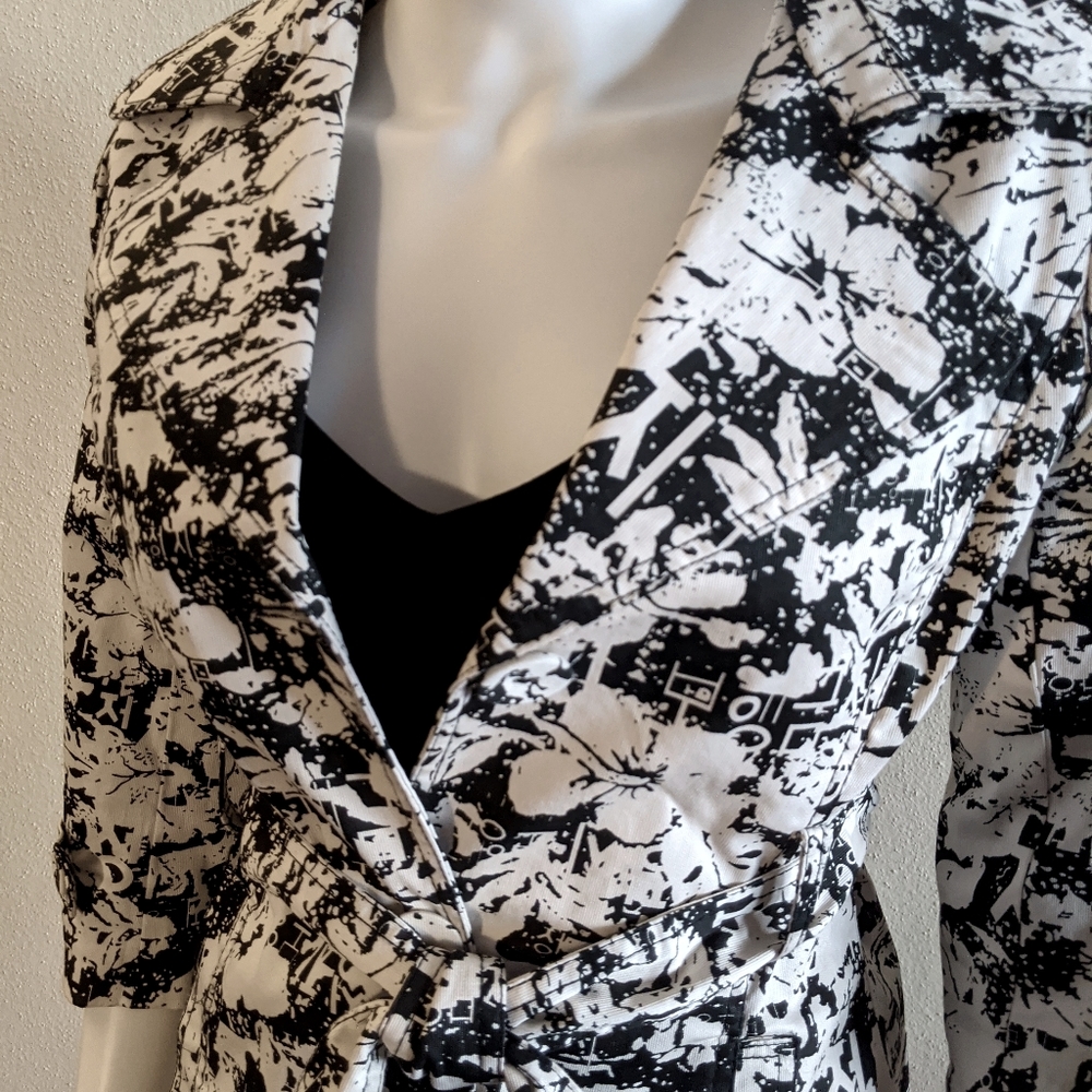 Patterned Overcoat - Picture 2 of 3
